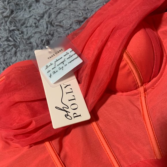 Oh Polly Dress - Picture 2 of 3